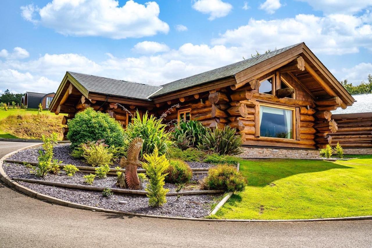 The Log Cabins At The Vu Батґейт Екстер'єр фото